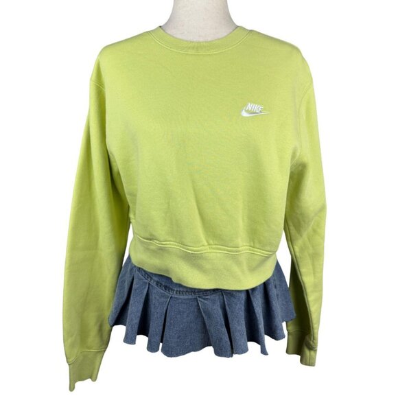 Nike Lime Green Embroidered Swoosh Crewneck Sweatshirt Small - Picture 1 of 4